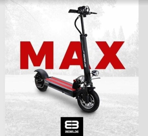 Rebelde Max Mantención clientes oPscooter