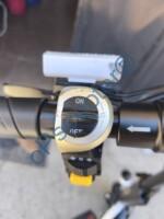 Rebelde Max usado - Imagen 5