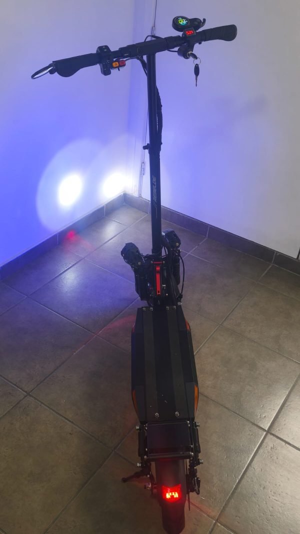 Rebelde Ultra semi nuevo
